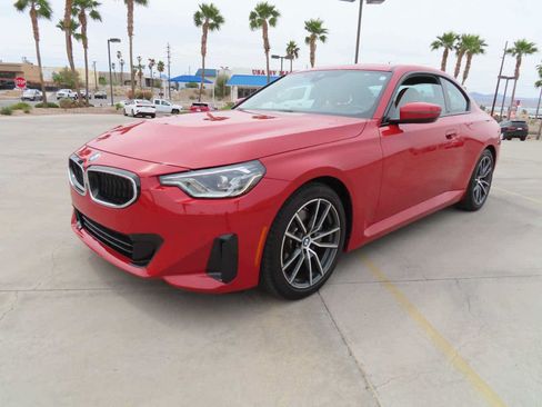 Used 2024 BMW 230i Coupe w/ Premium Package RWD image 3