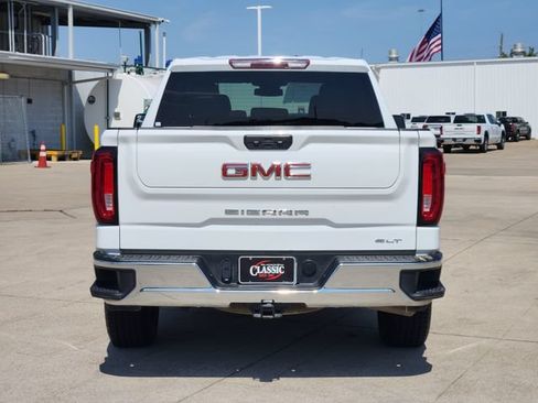 Used 2025 GMC Sierra 1500 SLT AWD/4WD image 6