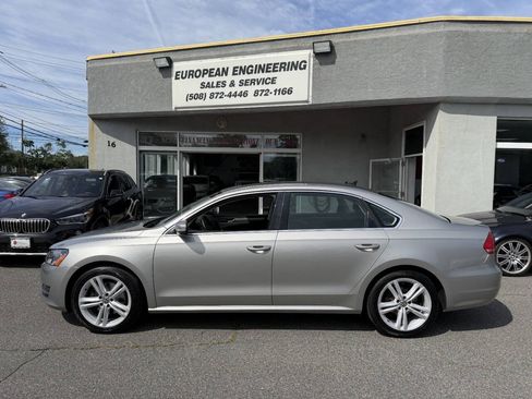 Used 2014 Volkswagen Passat 1.8T SE FWD image 4