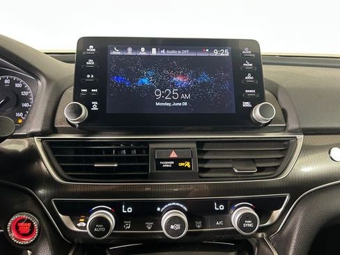 Used 2018 Honda Accord Sport image 22