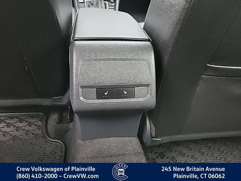 Certified 2025 Volkswagen Jetta SEL FWD image 48
