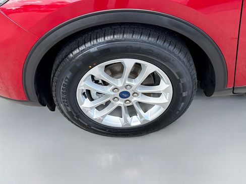 Used 2022 Ford Escape SE image 37