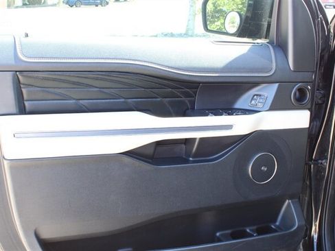 Used 2019 Ford Expedition Platinum AWD/4WD image 21