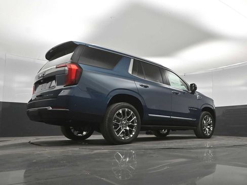 New 2026 GMC Yukon Elevation w/ Elevation Premium Package AWD/4WD image 37