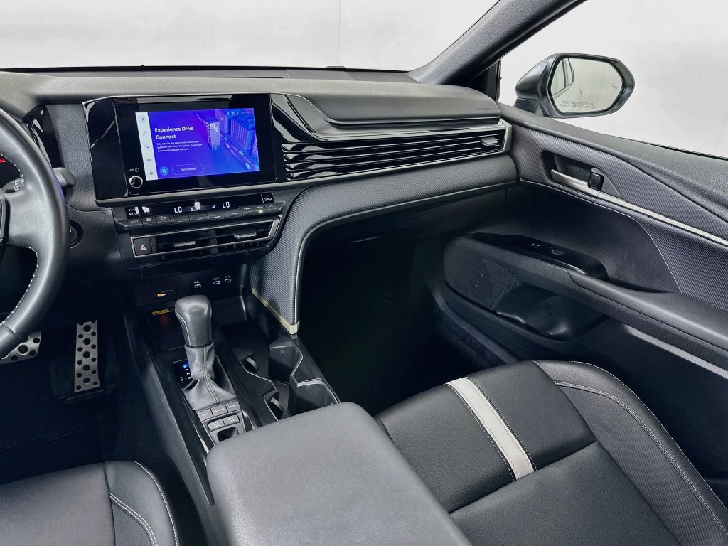 Certified 2025 Toyota Camry SE FWD image 23