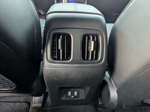 Used 2022 Hyundai Santa Cruz Limited image 16