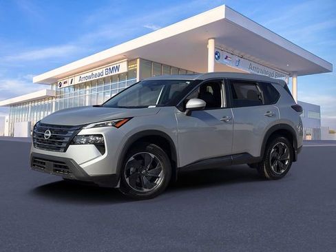 Used 2024 Nissan Rogue SV w/ SV Premium Package image 35