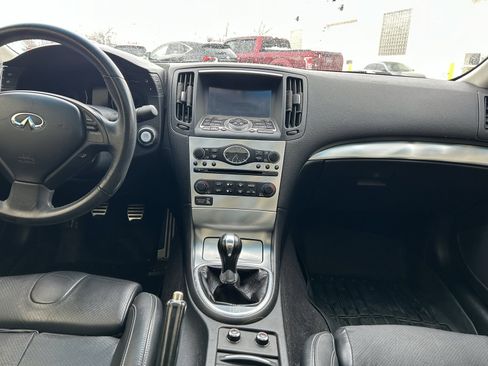 Used 2014 INFINITI Q60 Sport image 10