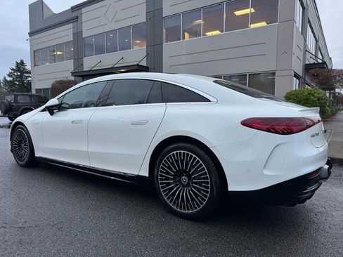 Used 2022 Mercedes-Benz EQS 580 4MATIC Sedan w/ AMG Line Interior image 7