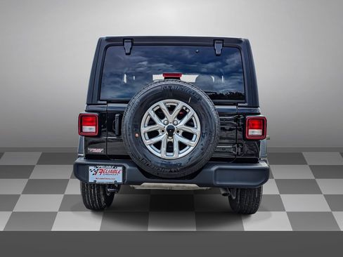 Used 2023 Jeep Wrangler Sport AWD/4WD image 5