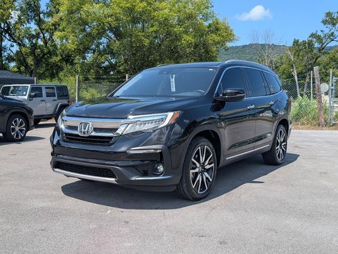 Used 2019 Honda Pilot Touring image 2