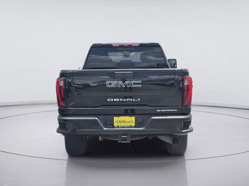 Used 2024 GMC Sierra 2500 Denali Ultimate w/ Max Trailering Package AWD/4WD image 7
