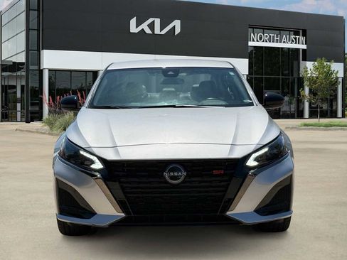 Used 2025 Nissan Altima 2.5 SR FWD image 4