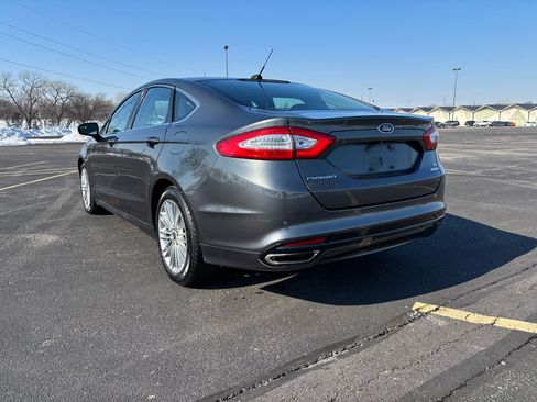Used 2016 Ford Fusion SE w/ Equipment Group 202A image 7