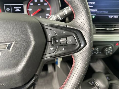 Used 2025 Chevrolet Trax RS w/ Driver Confidence Package image 16