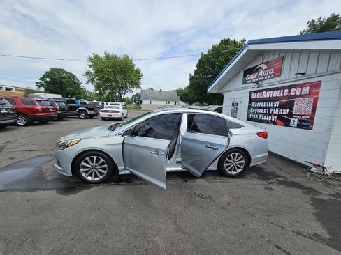 Used 2016 Hyundai Sonata Limited w/ Option Group 04 FWD image 24