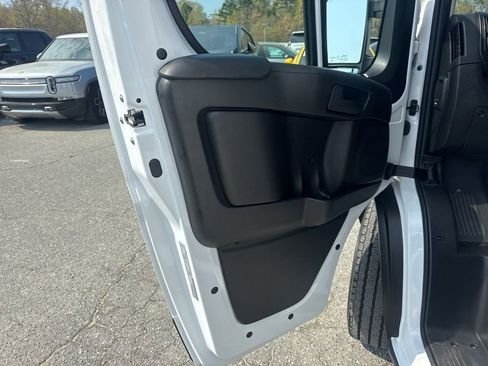 Used 2024 RAM ProMaster 2500 image 19