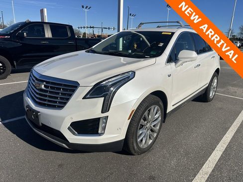Used 2017 Cadillac XT5 Platinum w/ Driver Assist Package image 1