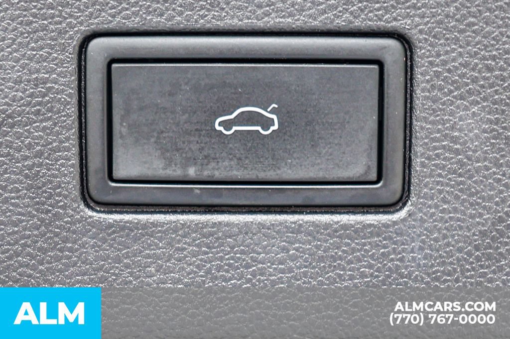 Used 2024 Volkswagen Atlas SE FWD image 24