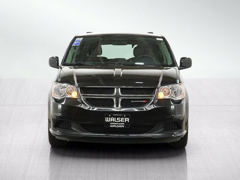 Used 2014 Dodge Grand Caravan SXT w/ Rear Park Assist Package FWD image 8
