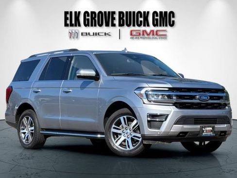 Used 2023 Ford Expedition Limited AWD/4WD image 2