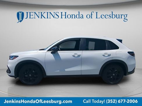 Used 2024 Honda HR-V Sport image 7