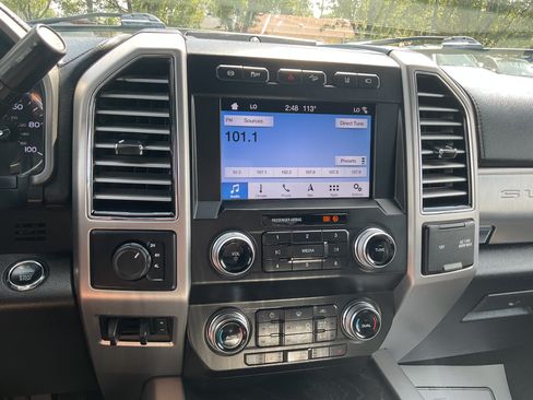 Used 2019 Ford F350 Platinum w/ Platinum Ultimate Package AWD/4WD image 12