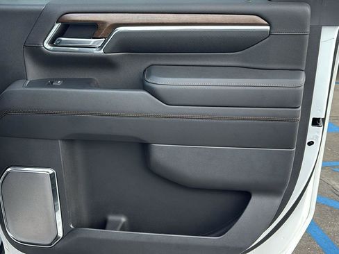 Certified 2024 Chevrolet Silverado 2500 High Country w/ Technology Package image 20