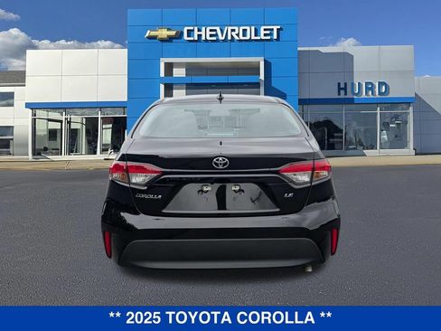 Used 2025 Toyota Corolla LE w/ LE Premium Package FWD image 5