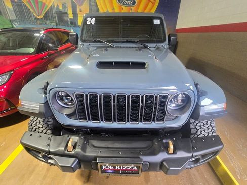 Used 2024 Jeep Wrangler Unlimited Rubicon 392 image 2
