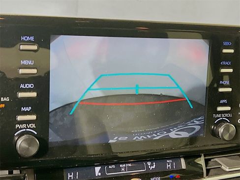 Certified 2024 Toyota Sienna LE image 13