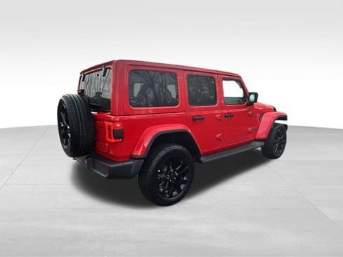 Used 2025 Jeep Wrangler Unlimited Sahara image 33