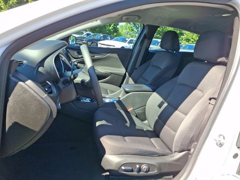 Used 2024 Chevrolet Malibu LT FWD image 24