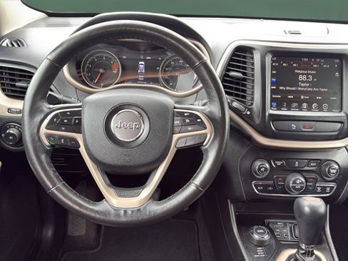 Used 2018 Jeep Cherokee Limited AWD/4WD image 20