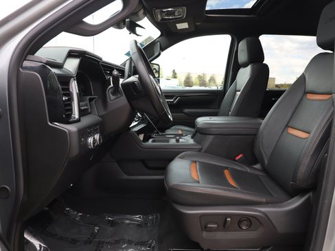 Used 2025 GMC Sierra 3500 AT4 w/ AT4 Premium Plus Package AWD/4WD image 19