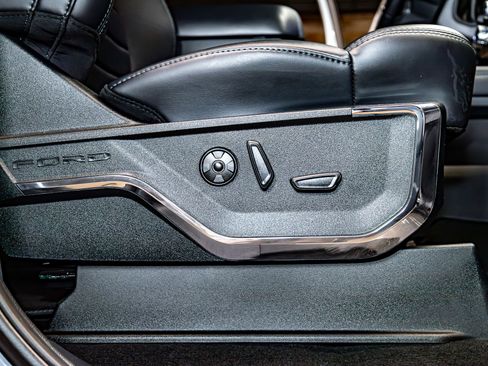 Used 2026 Ford F250 Platinum image 29