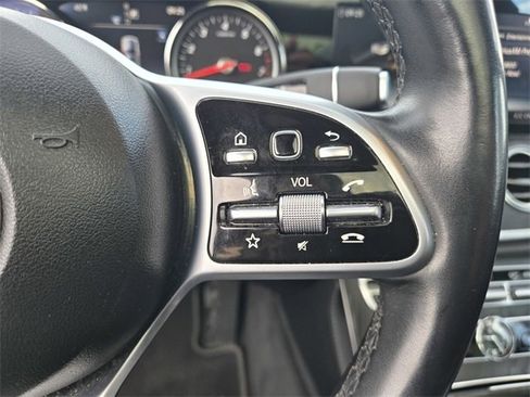 Used 2019 Mercedes-Benz E 300 image 21