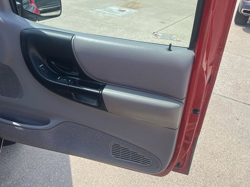 Used 1998 Ford Ranger XLT RWD image 12