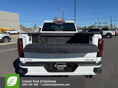 Used 2024 GMC Sierra 3500 AT4 w/ Technology Package AWD/4WD image 19