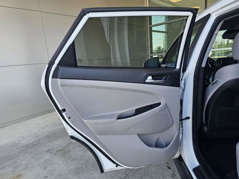 Used 2020 Hyundai Tucson Value w/ Cargo Package AWD/4WD image 16