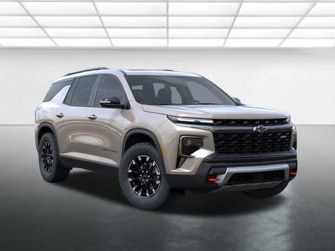 New 2026 Chevrolet Traverse Z71 w/ Driver Confidence Package AWD/4WD image 8