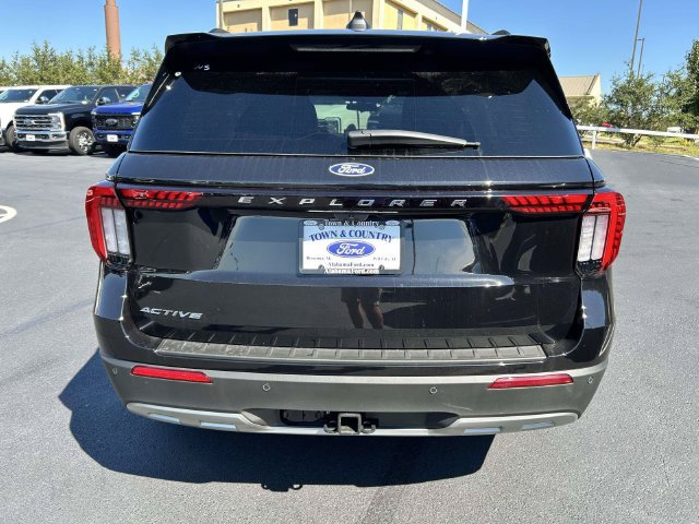 New 2027 Ford Explorer Active w/ Active Comfort Package RWD image 8