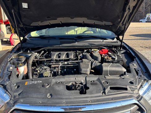 Used 2018 Ford Taurus Limited image 44