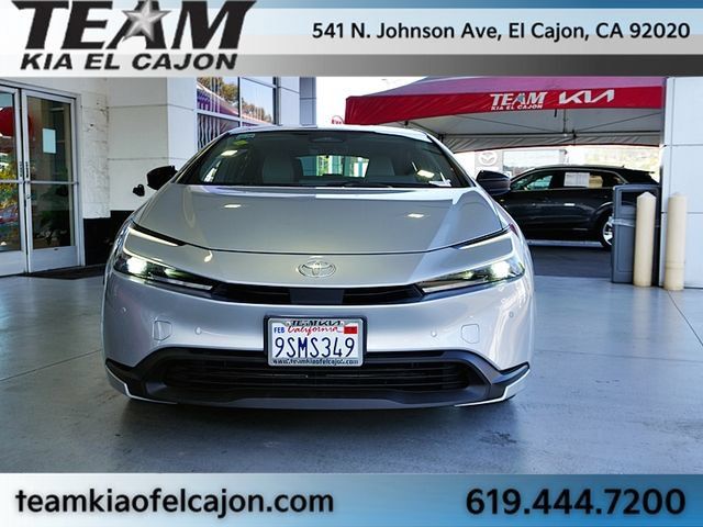 Used 2025 Toyota Prius LE FWD image 4