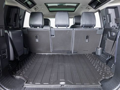 Used 2020 Land Rover Defender 110 HSE image 21