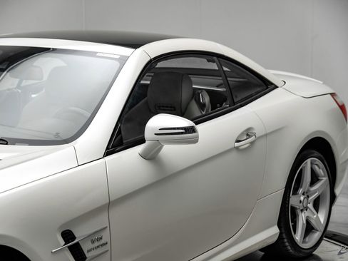 Used 2014 Mercedes-Benz SL 550 image 32