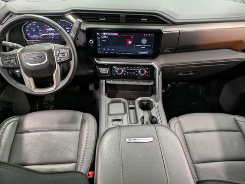 Used 2024 GMC Sierra 2500 Denali image 24