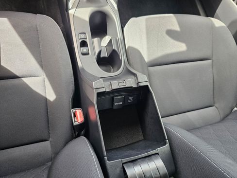 Used 2024 Toyota Corolla LE FWD image 27