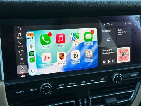 Used 2019 Porsche Macan image 37