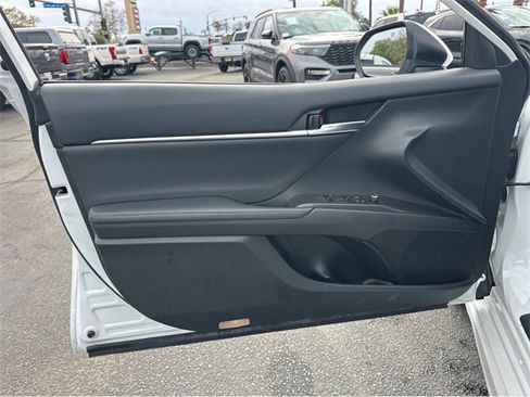Used 2022 Toyota Camry XSE image 33